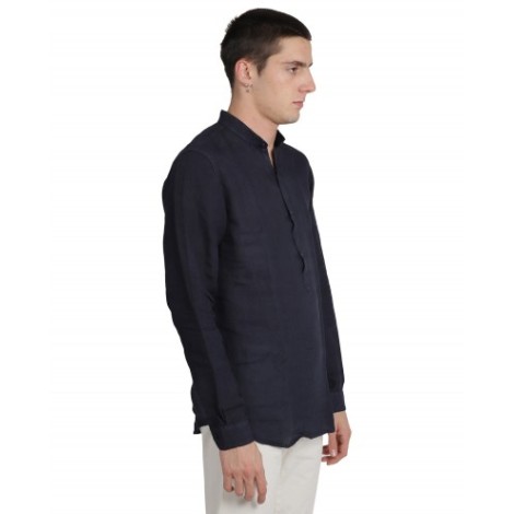 CostumeIn blue Martin shirt