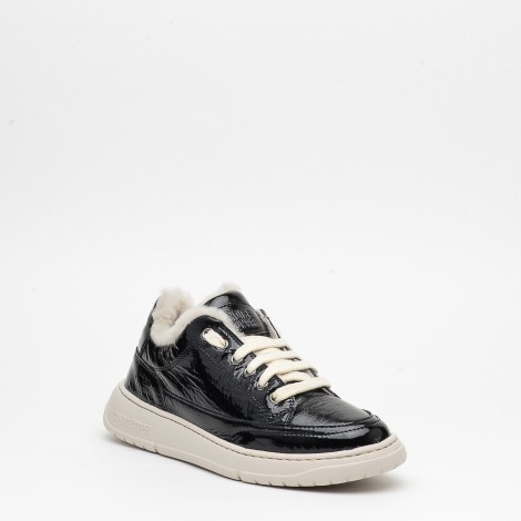 Sneakers in vernice nera