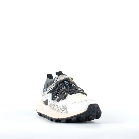 Sneakers in pelle patchwork bianca e nera