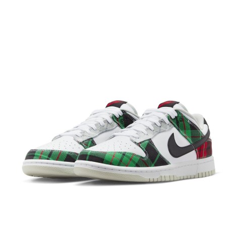 Nike Dunk Low Tartan Plaid