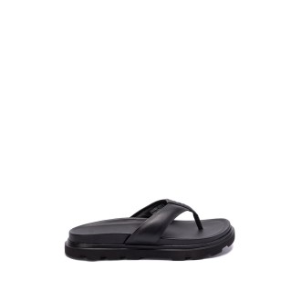 Ugg `Capitola Flip` Sandals